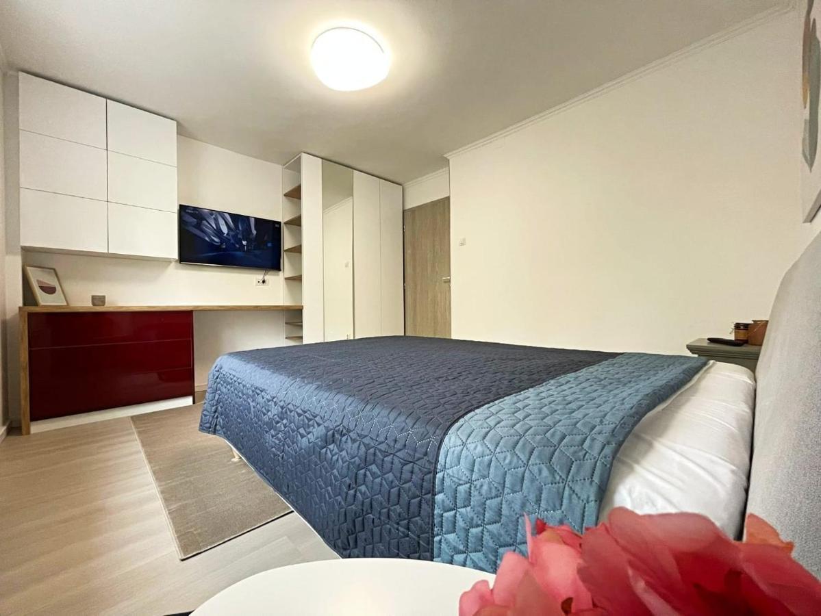 Start 2 Apartament *